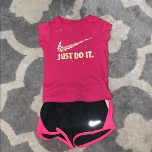 2T girls Nike shirt and shorts